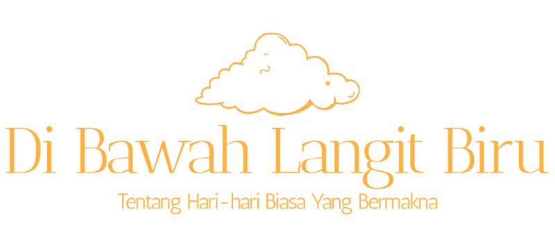 Di Bawah Langit Biru